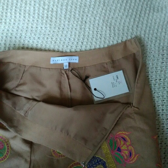 Endless Rose high waisted embroidered shorts NWT - Picture 3 of 5